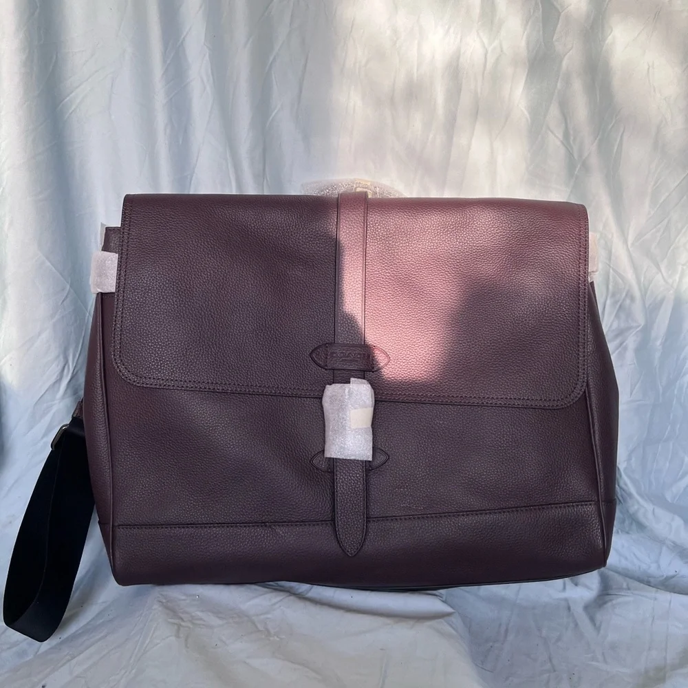 Coach F36810 Hudson Messenger Bag in Oxblood.